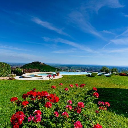 Casa Loretta, Your Luxurious Getaway With Stunning Views Nievole Екстериор снимка