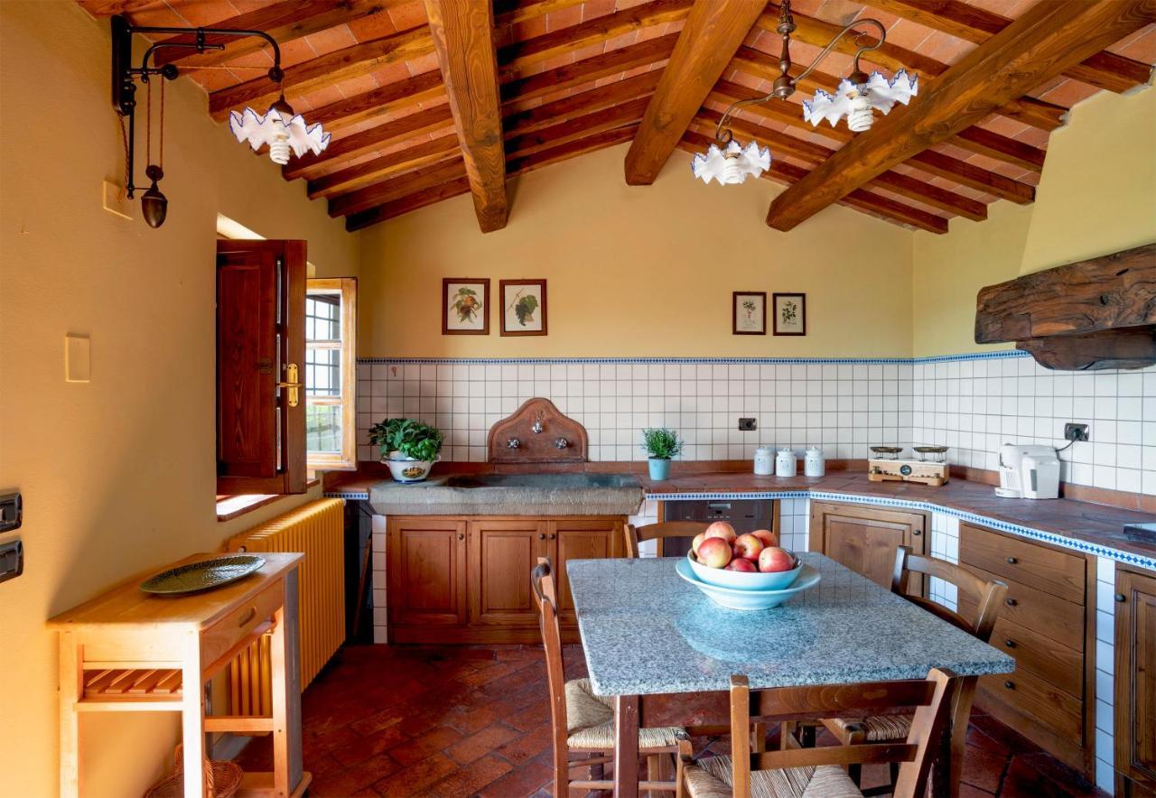 Casa Loretta, Your Luxurious Getaway With Stunning Views Nievole Екстериор снимка