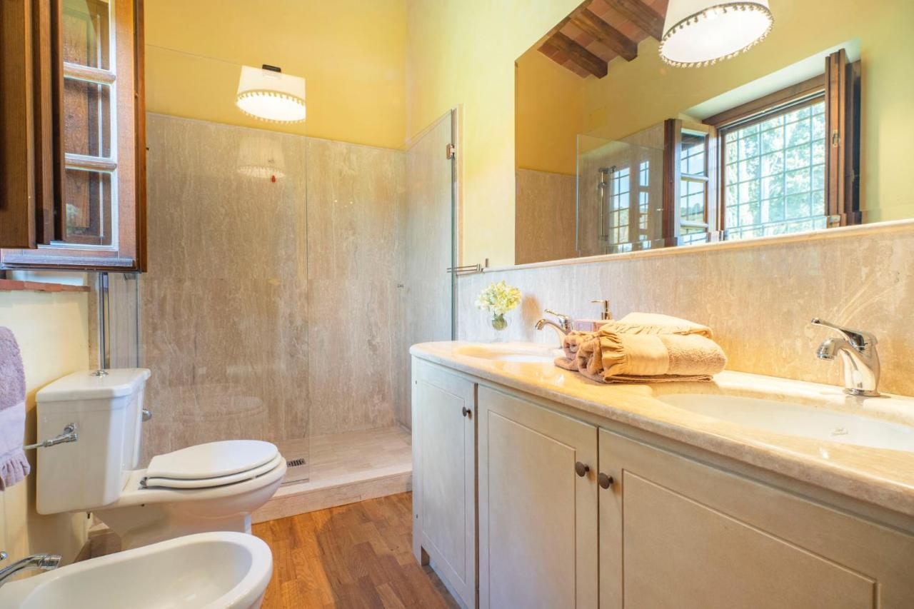 Casa Loretta, Your Luxurious Getaway With Stunning Views Nievole Екстериор снимка